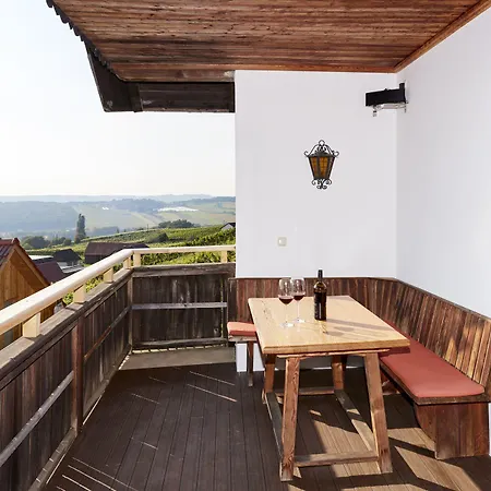 Weinberg - Kellerstoeckl